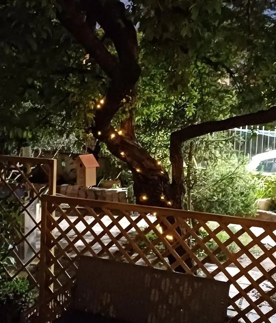 Apartment Il Giardino Dell'Eden 10 - Alloggio Turistico Di Barbara C Rome Italy